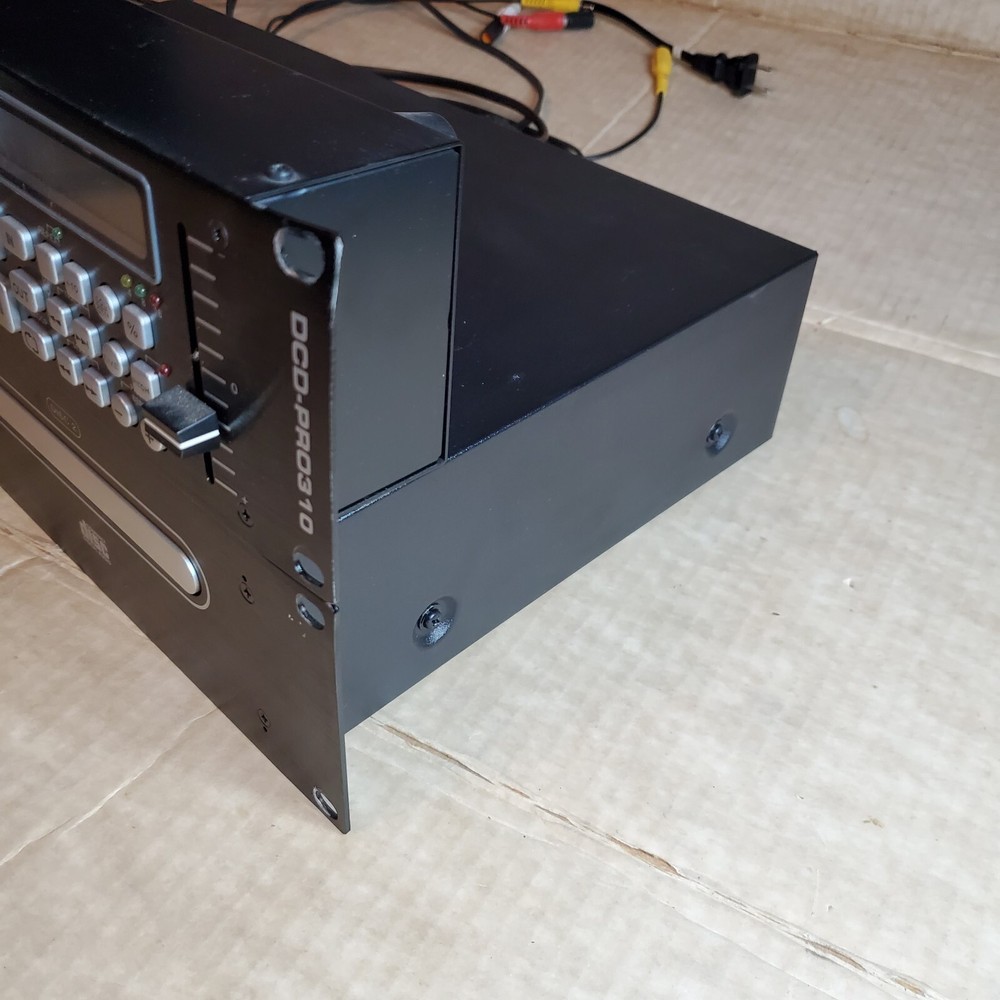 American Audio dcd-pro310 Professional Dj Controller & Dual Cd Player