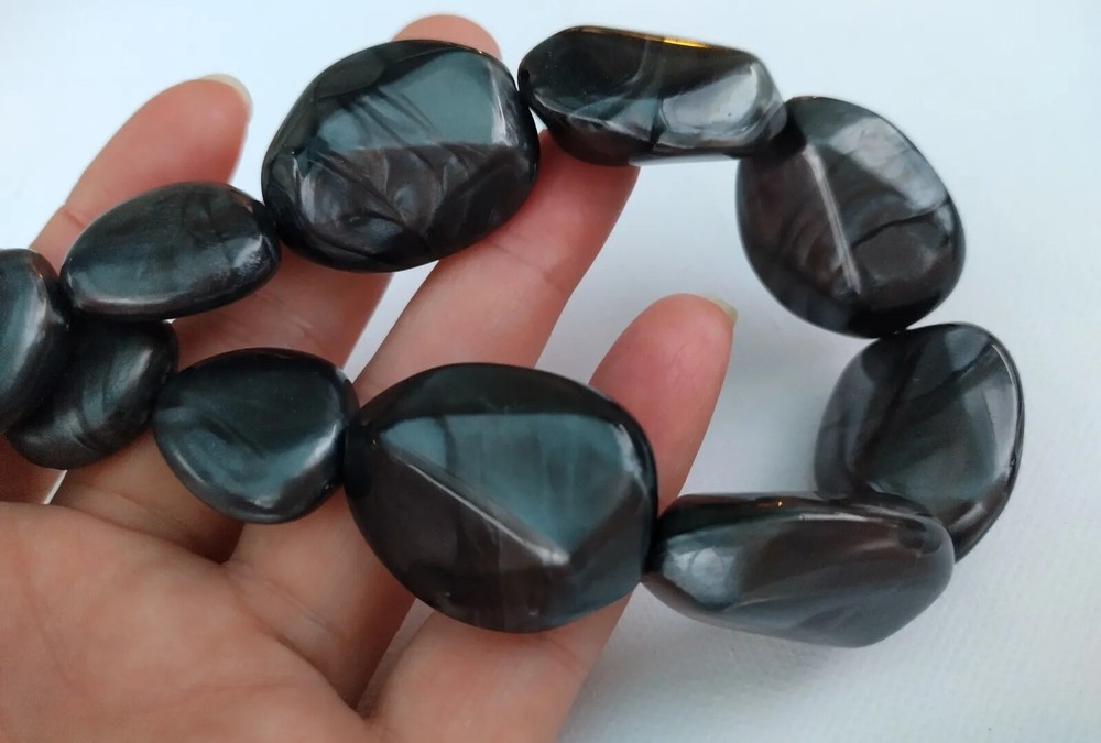 Vintage plastic necklace