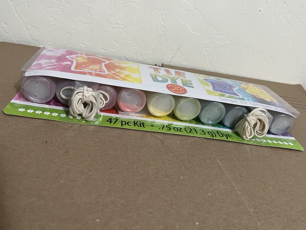 Create Basics Tie Dye Kit 10 Color Super Pack Makes a Great Gift NEW