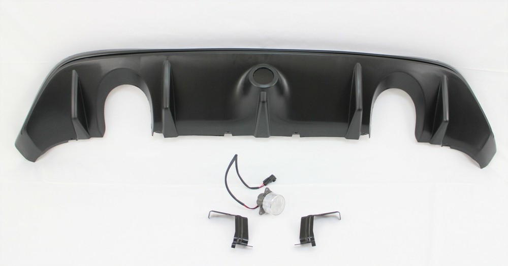 Rear Bumper cover lower valance diffuser brake light black fits 2016-19 Focus RS