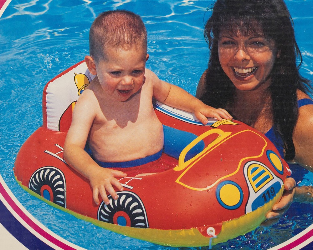 Vtg 1995 Wet Set Intex Fire Engine Ride On Inflatable Pool Float Fireman #58583