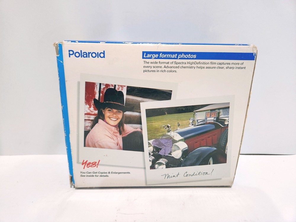 POLAROID Spectra 2 camera ~ Works! Includes original box and empty film pack