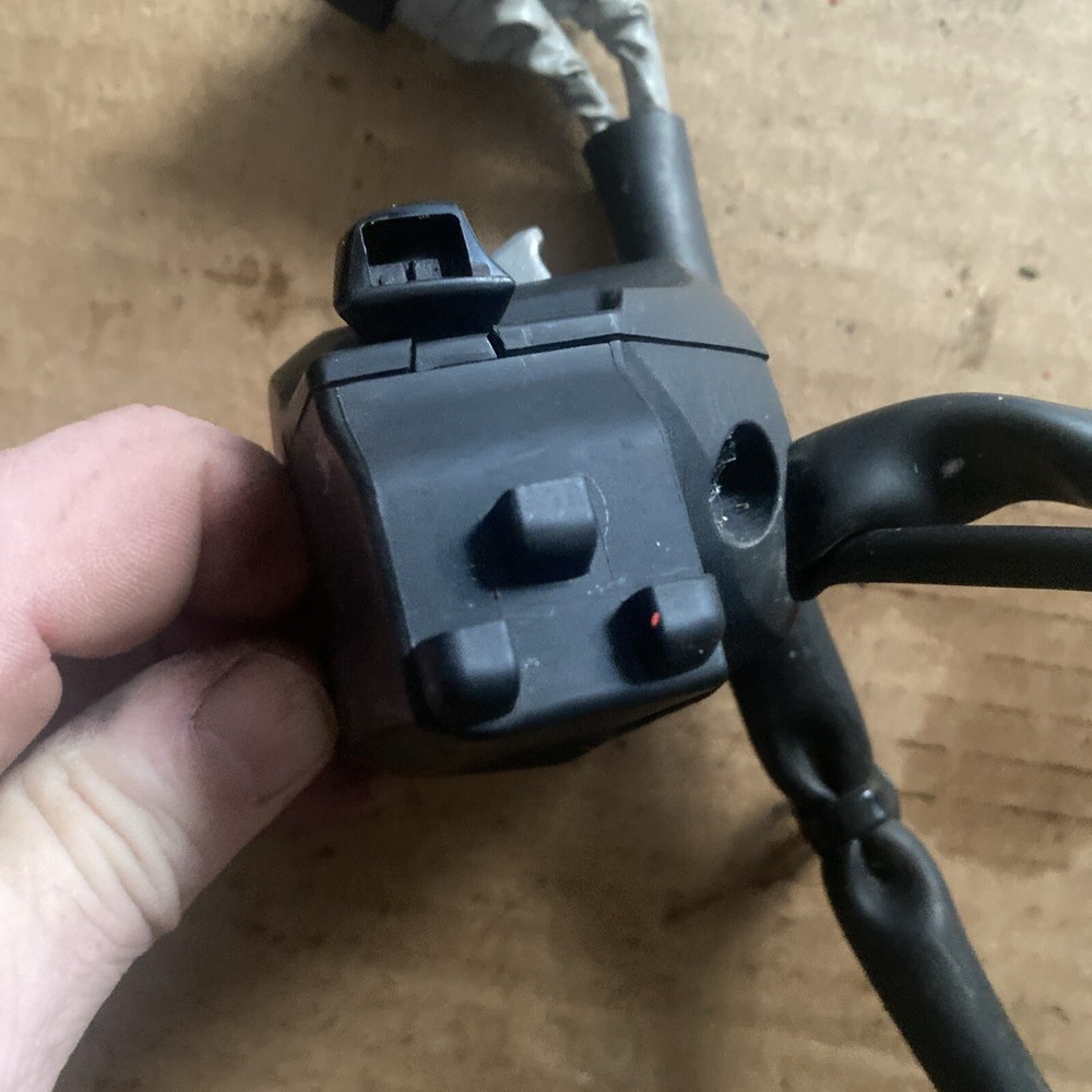 19 honda cbr300 left hand switch A1