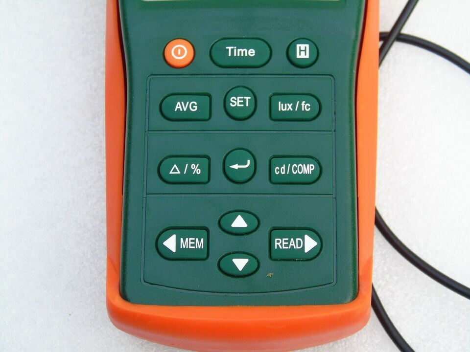 MINT EXTECH INSTRUMENTS EASYVIEW 33 LIGHT METER WITH MEMORY