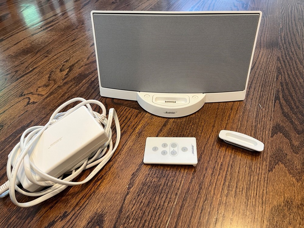 Bose SoundDock digital music system for iPod (White)