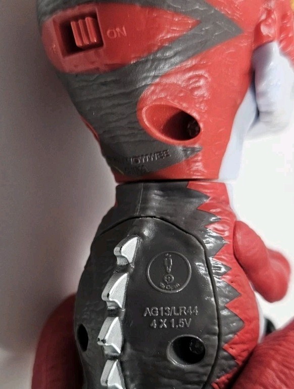 Untamed T-Rex - RIPSAW - Fingerlings Interactive Dinosaur 2017 - Working