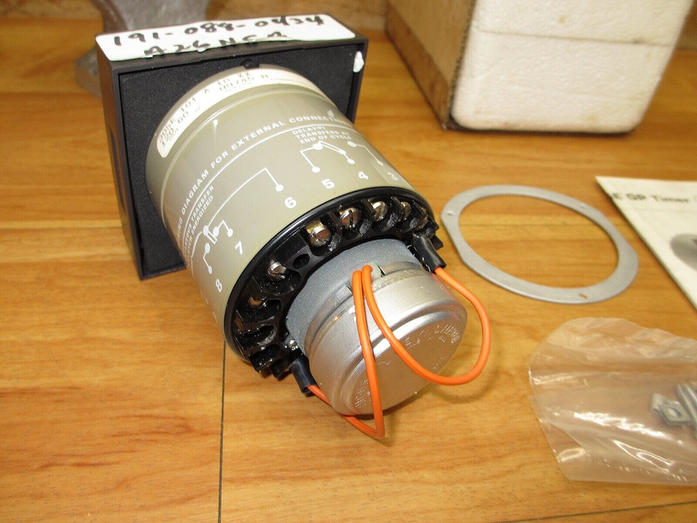 ATC 305E101A10XX *NEW* Timer 0-6sec Automatic Timing & Controls