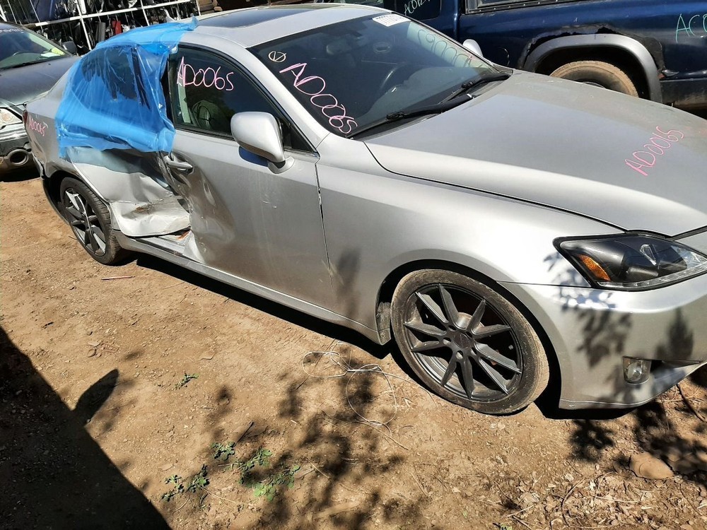 IS250 2008 High Mounted Stop Light 954939