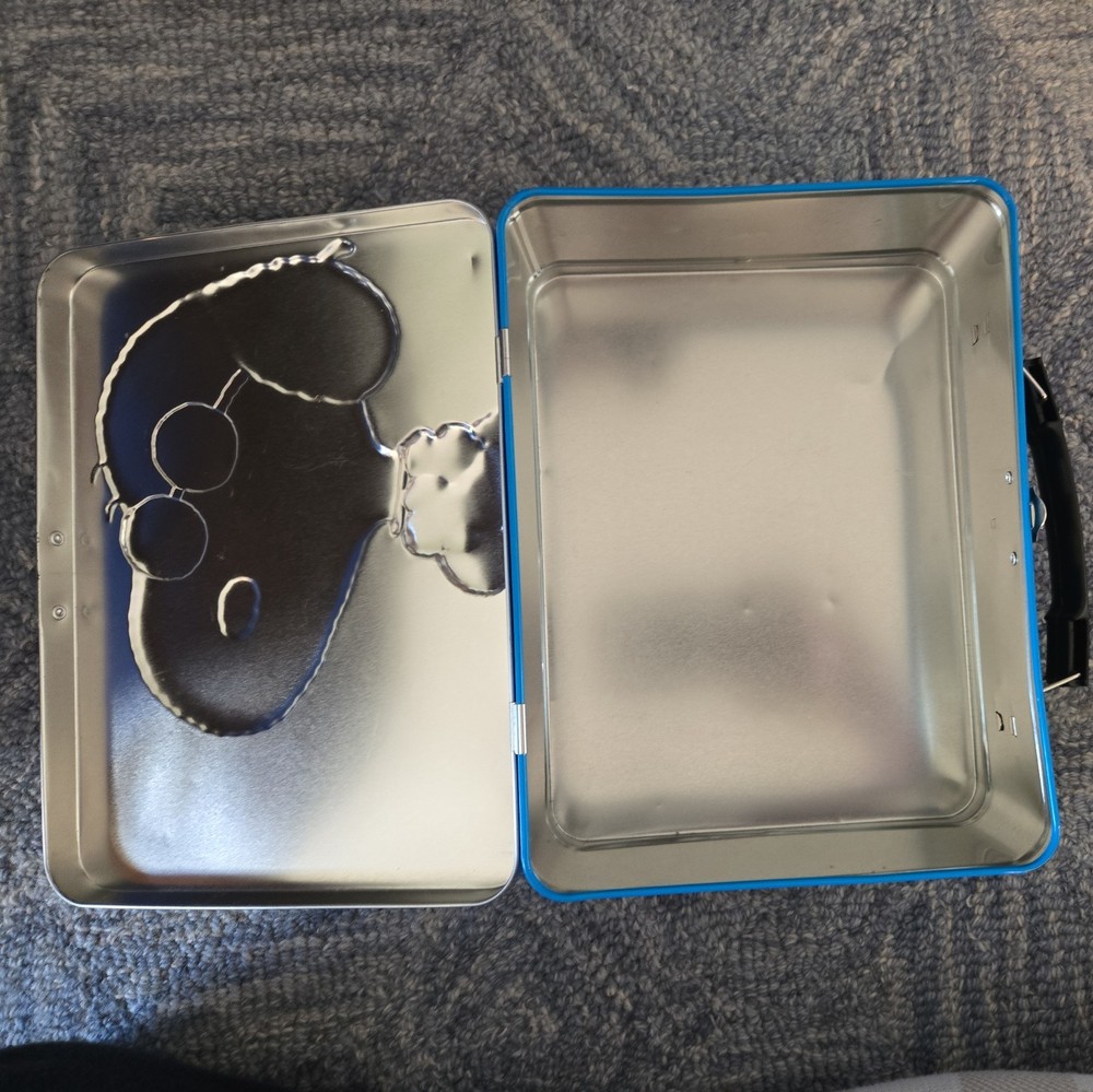 Peanuts Snoopy Metal Lunchbox