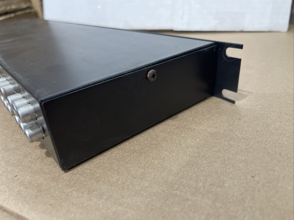 Russound FP-24 Rackmount Audiojack