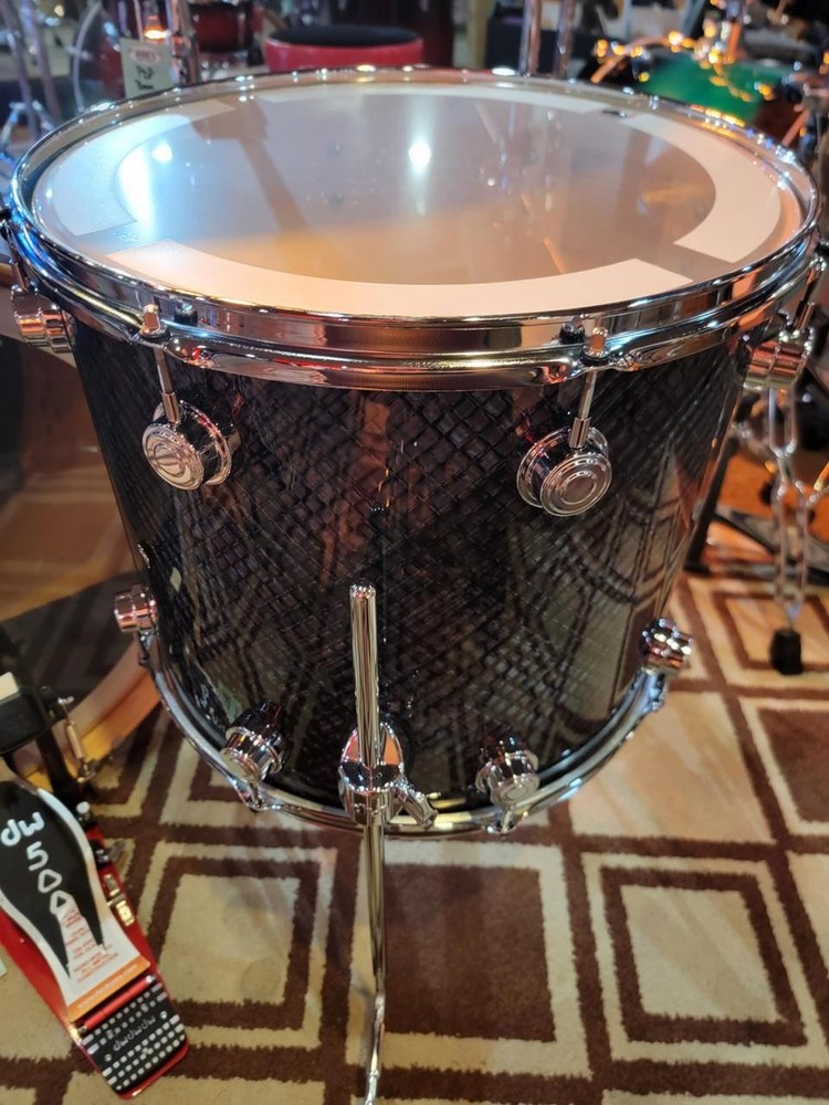 DW Collector's Series 4-PC Shell Pack - Grey Crystal w/ Chrome Hardware