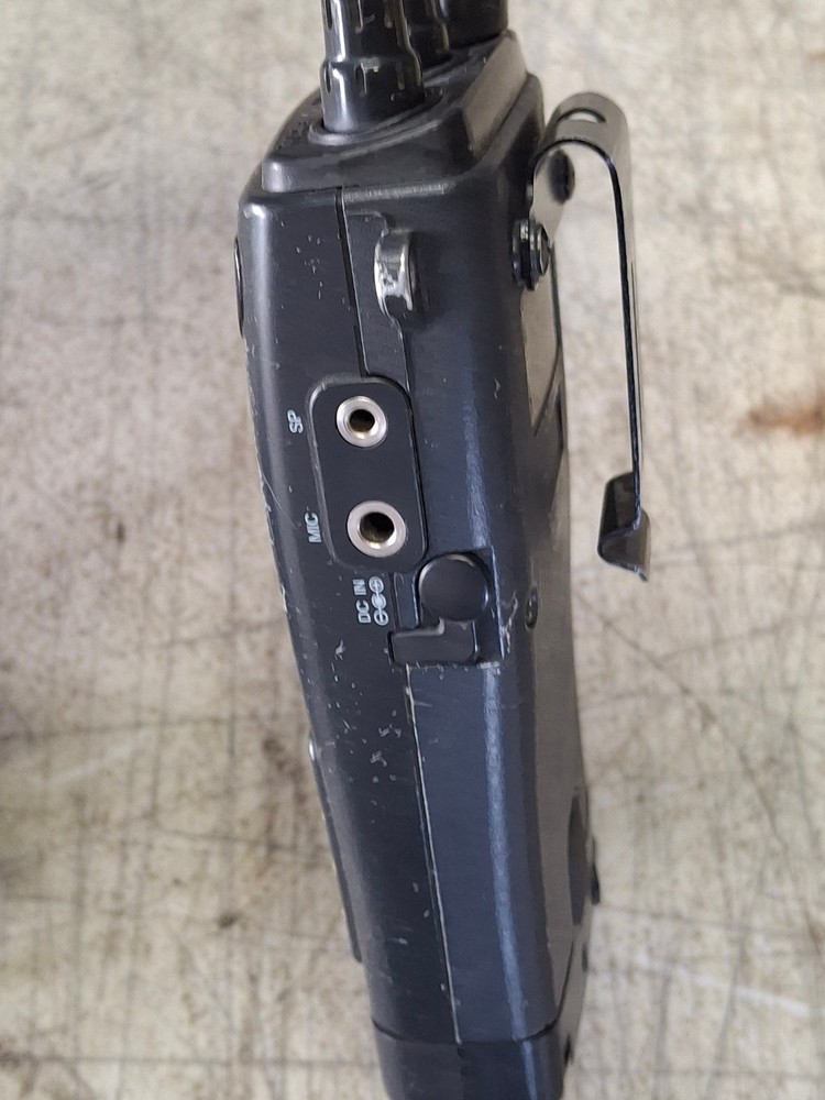 Kenwood 144MHZ Transciever TH-22AT