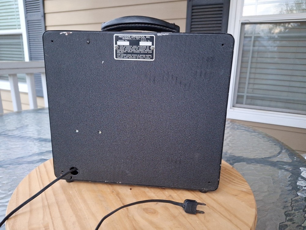 Vintage PRECISION PACO E-200-C RF SIGNAL-MARKING GENERATOR Untested