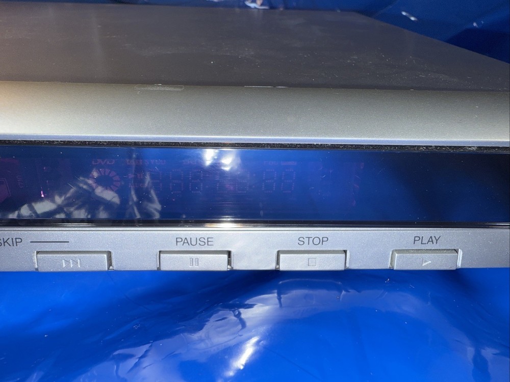 Memorex MVD2037 Progressive Scan DVD Player No remote Powers Up