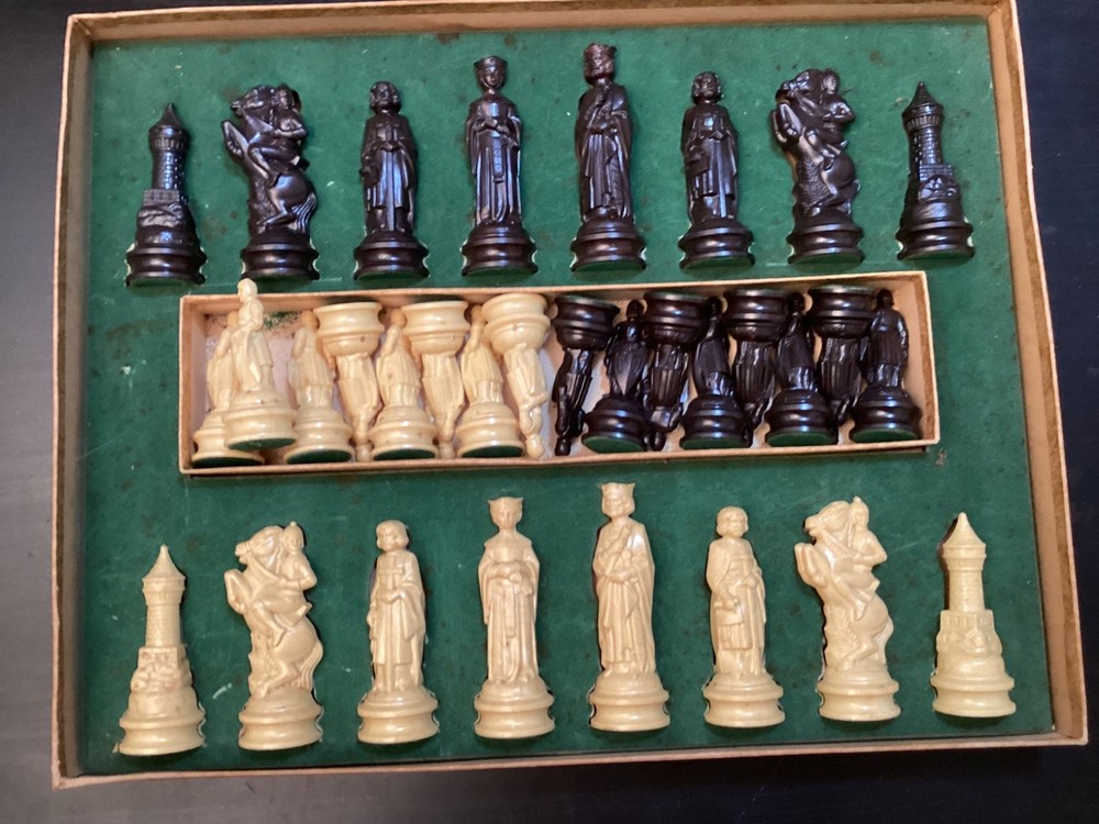 Renaissance Chessmen Lowe 1959 Chess Pieces Only