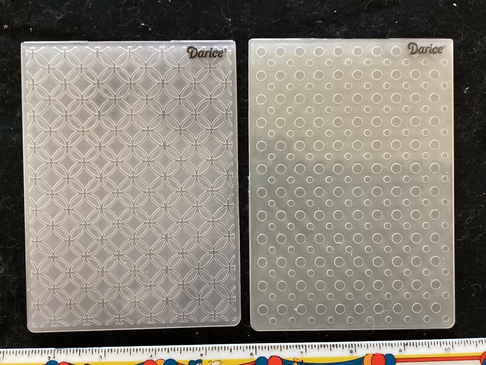 7 darice 1 sizzix embossing folders geometric patterns used
