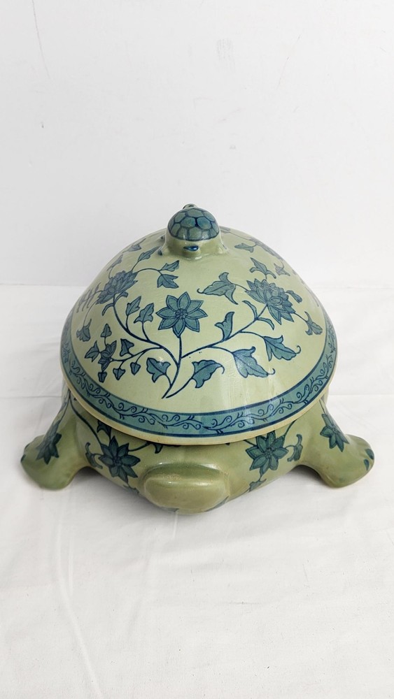 Bombay Turtle Shaped Porcelain Box - Green
