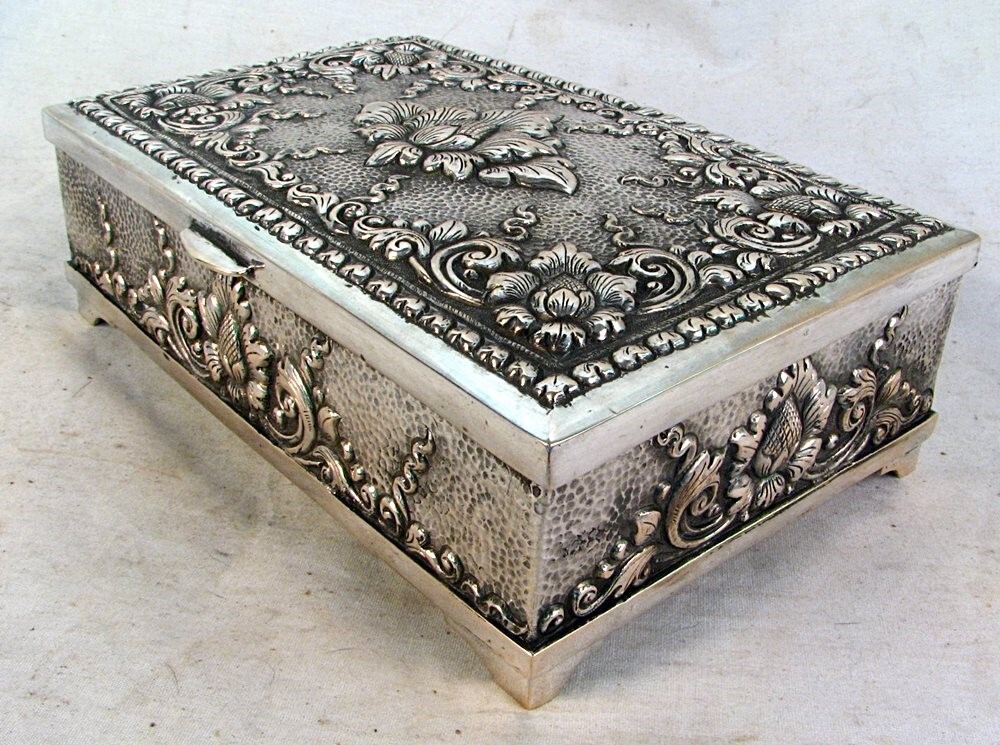 YOGYA SILVER BOX LARGE FINE REPOUSSE WORK SIGNED c.1940'S