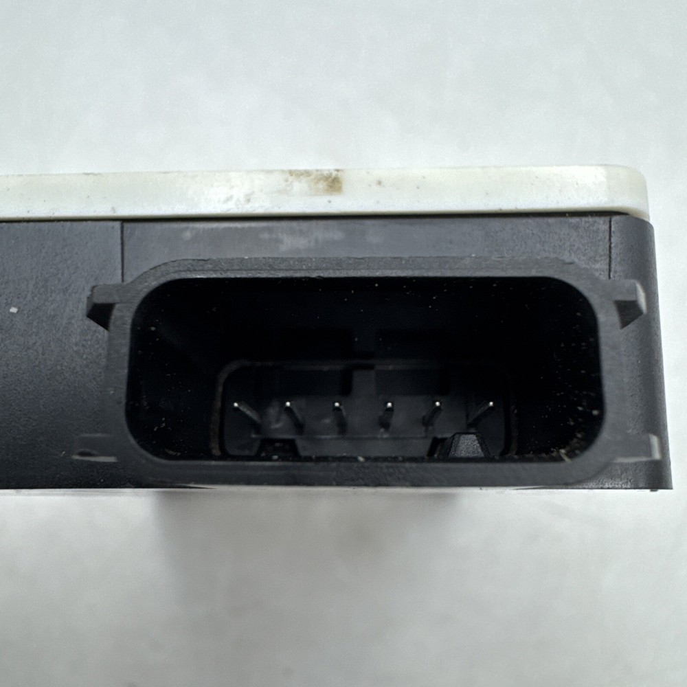 2014 2015 2016 2017 2018 JEEP CHEROKEE DODGE BLIND SPOT MODULE SENSOR 68302683AB