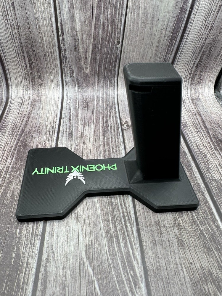 Phoenix Trinity 2011 Pistol Display Stand And Safe Organizer