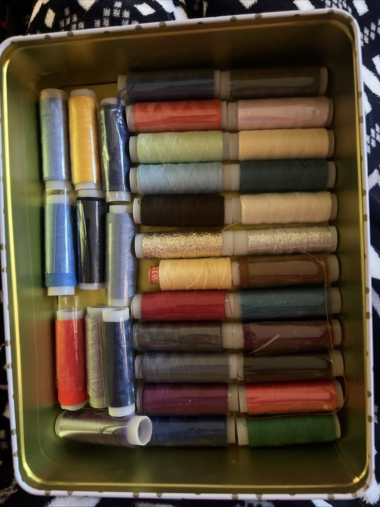 Polyester Thread 34 Small Spools And 12 Large Omega Spools. Made In Mexico