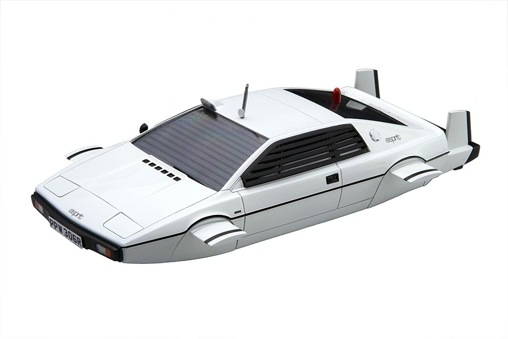 Fujimi model 1/24 BOND CAR Submarine