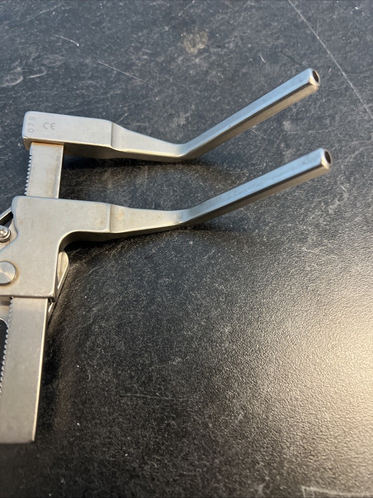 V. Mueller S-0086 Shadow-Line Distractor (LEFT)