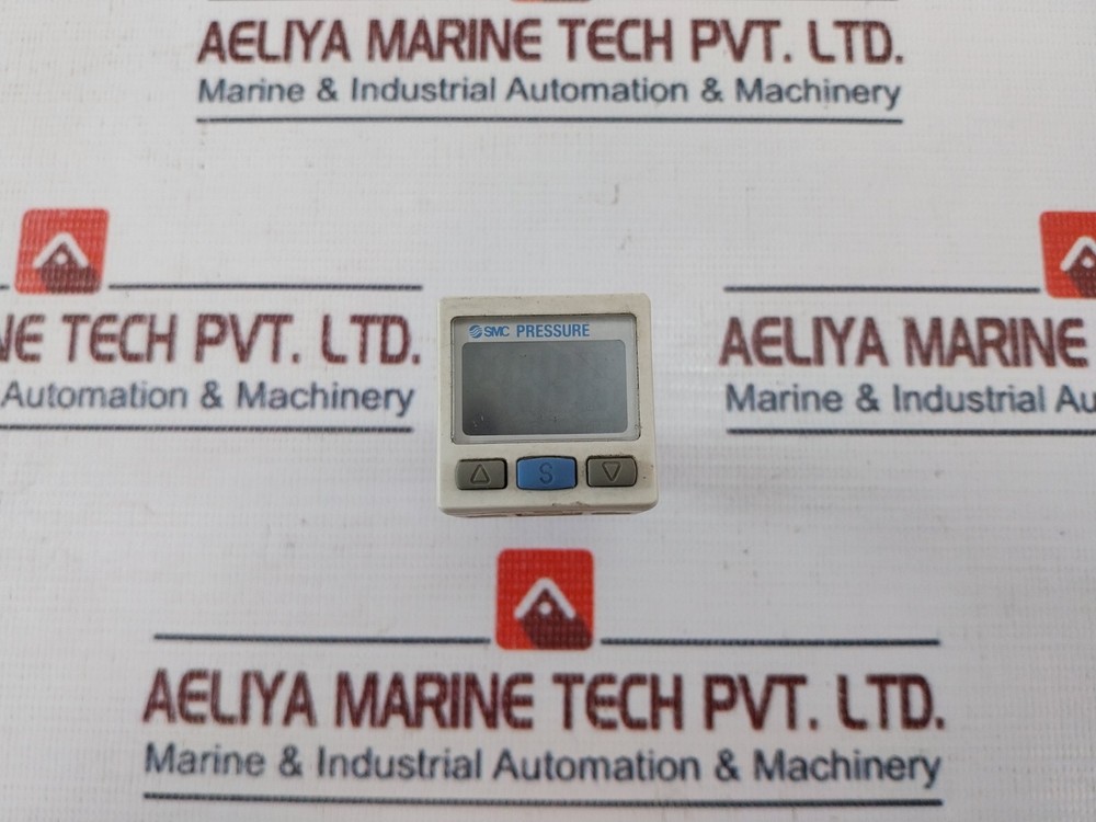 SMC ZSE30A-01-P Digital Pressure Switch
