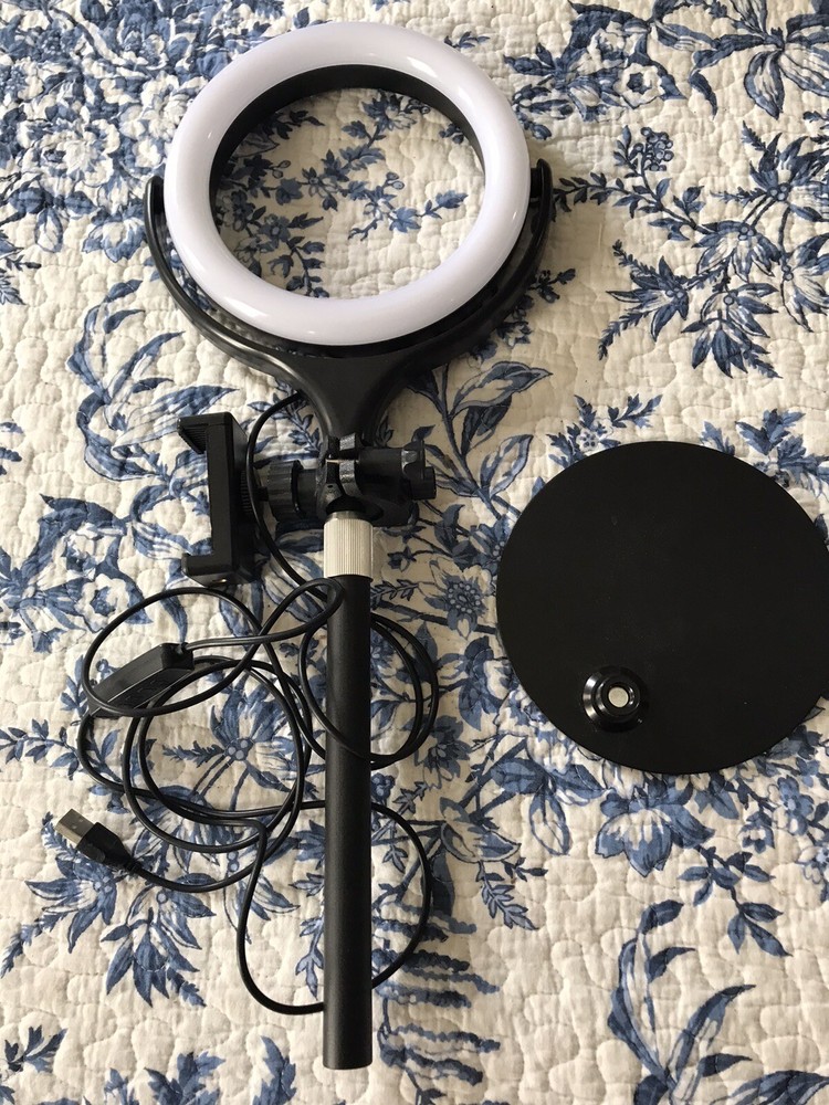 Computer Adjustable Zoom Light Round