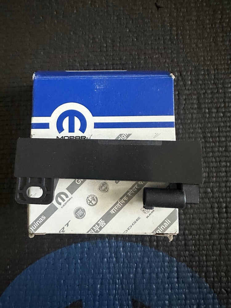 Genuine Mopar Passive Entry Antenna 68071978AA