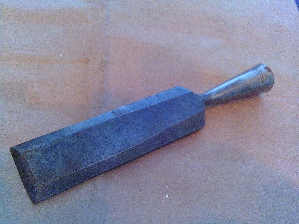 Wards Master Quality 1-1/4" Chisel