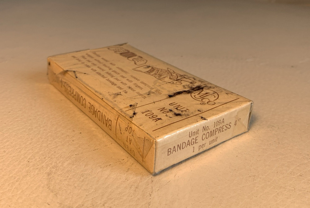 WWII MSCO Eye Dressing Packet, 2 Bandage Compress, Triangular & Adhesive Bandage