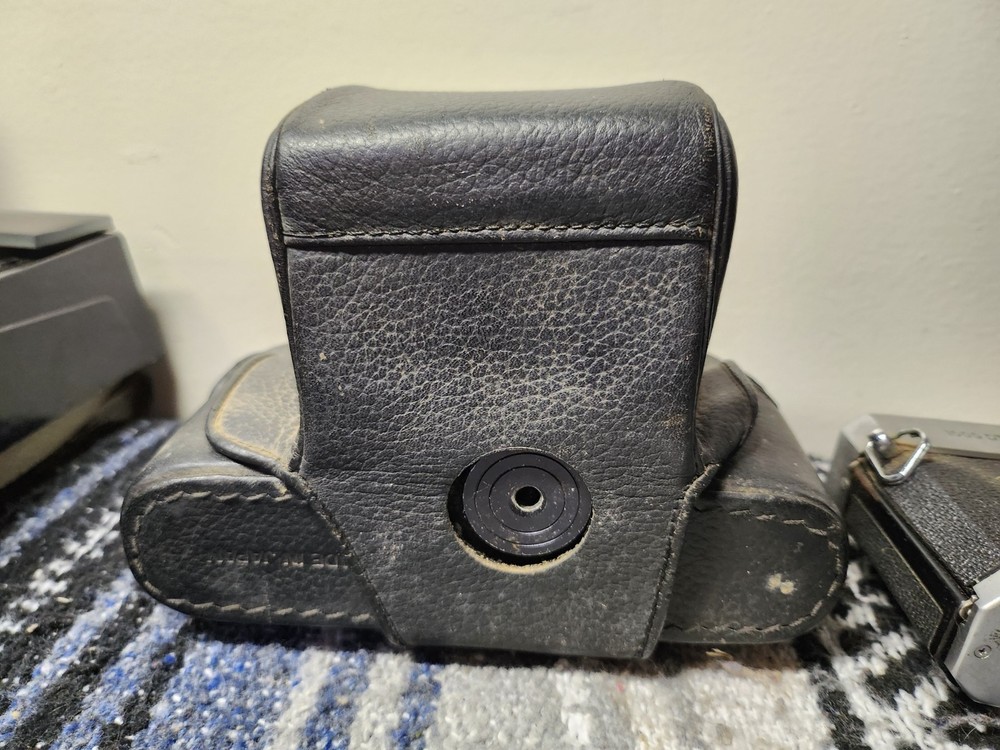 Mamiya-Sekor Camera Lens Case Vintage Pre-owned Untested
