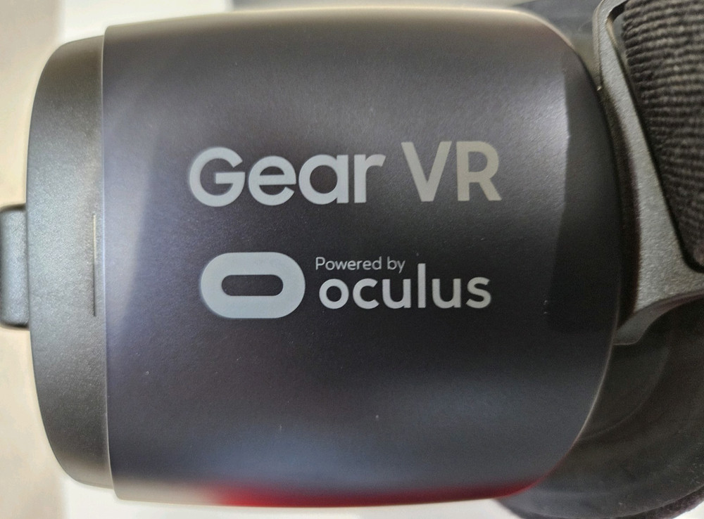 Samsung Gear VR Oculus Virtual Headset