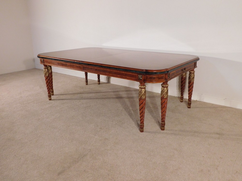 HENREDON Grand Provenance Dining Table