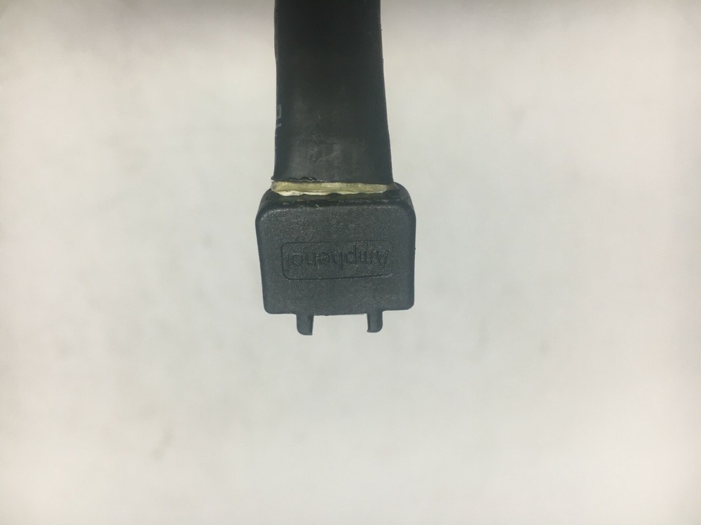 Amphenol Mini SAS RAID Cable ATD7909054EU REV AX2