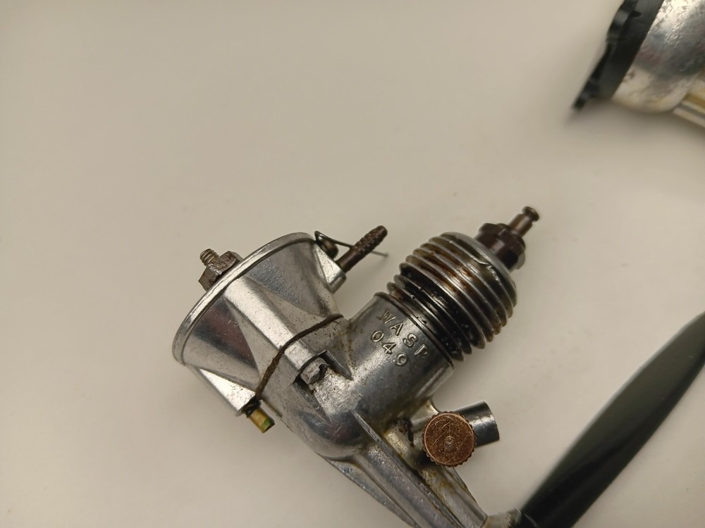 Vintage COX Thimble Drome & WASP 049 Model Engines