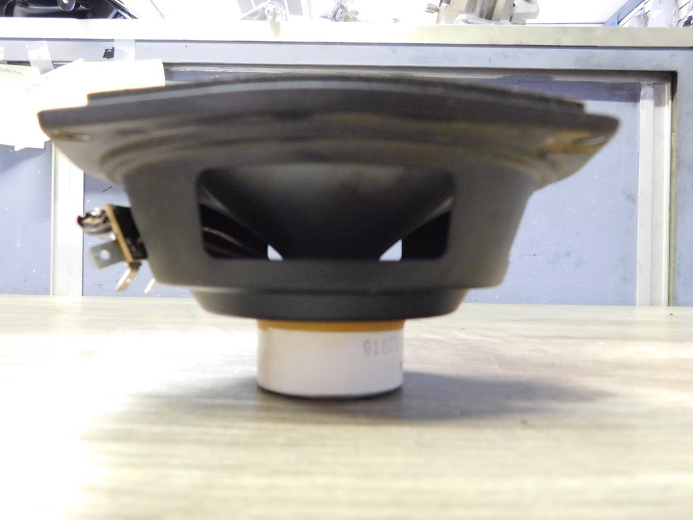 HARLEY DAIVDSON SPEAKER #77026-10