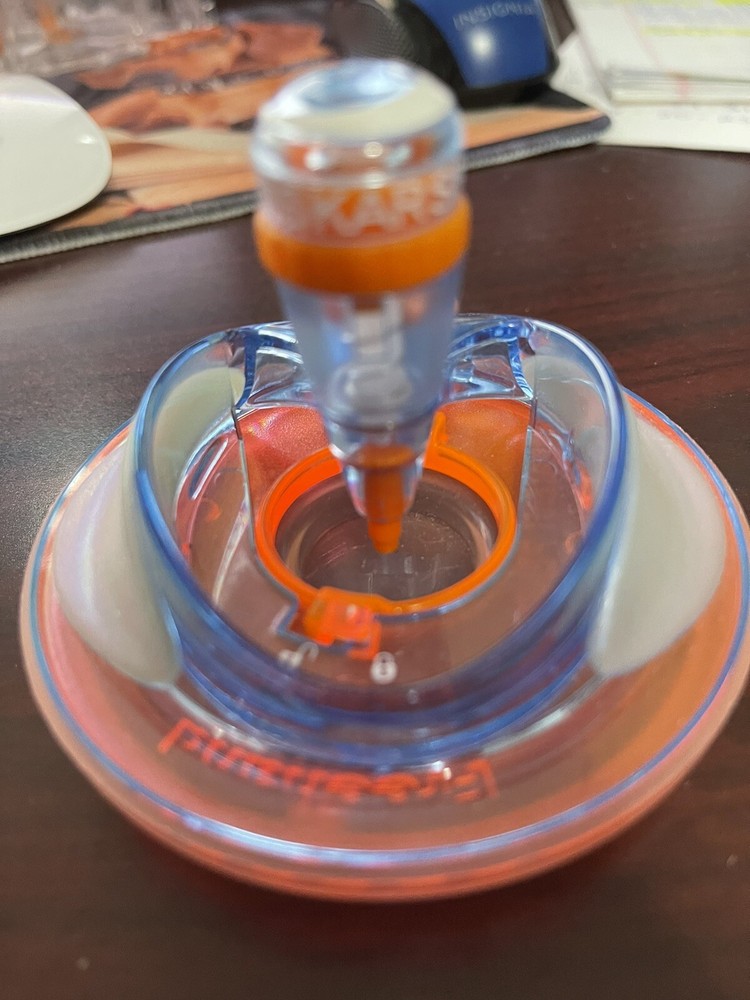 FISKARS ULTRA SHAPE XPRESS USED INCLUDES 1 BLADE