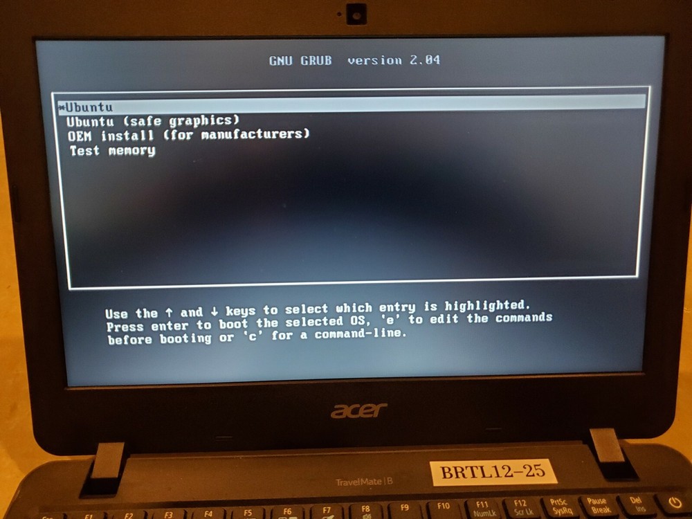 Ubuntu 21.04 x64 Bootable on 16G USB Stick!