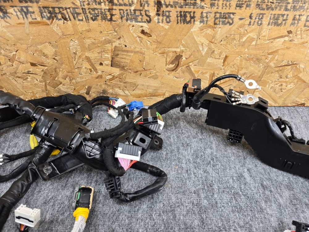 HYUNDAI TUCSON 2025 DASHBOARD INSTRUMENT PANEL HARNESS WIRE MAIN WIRING DASH OEM
