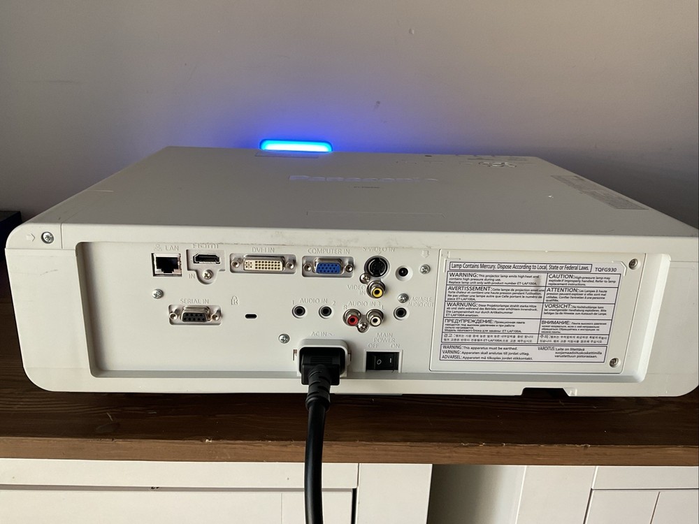 Panasonic PT-FW430U WXGA LCD Projector-Powers On-Needs New Lamp