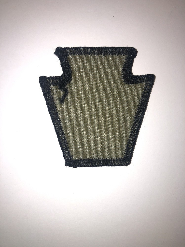 28th Infantry Division U.S. Army Shoulder Patch Subdued With Hook Back