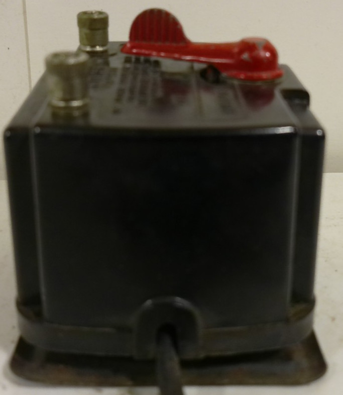 VINTAGE LIONEL #1012 35 WATT TRANSFORMER GREAT FOR BASIC SET