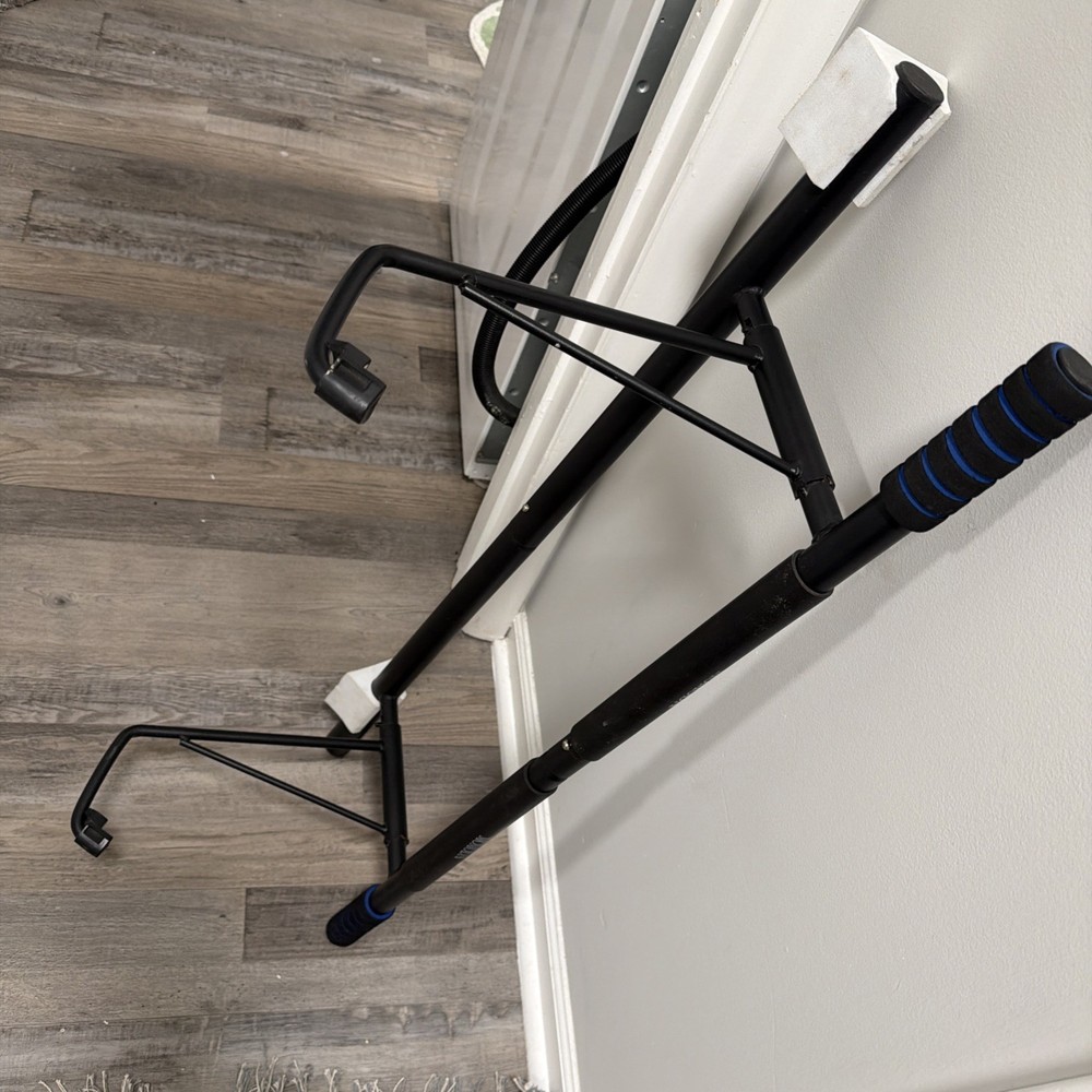 DOORWAY CHIN UP BAR PULL UP BAR SIT UP MULTI-FUNCTION HOME GYM