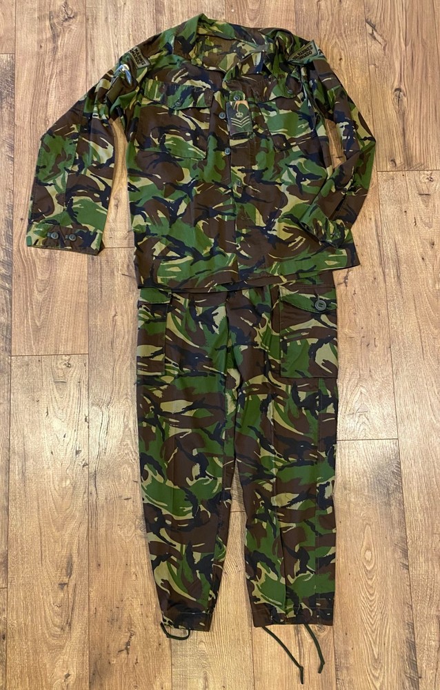 British Royal Marine Camouflage DPM Uniform size medium regular, never worn