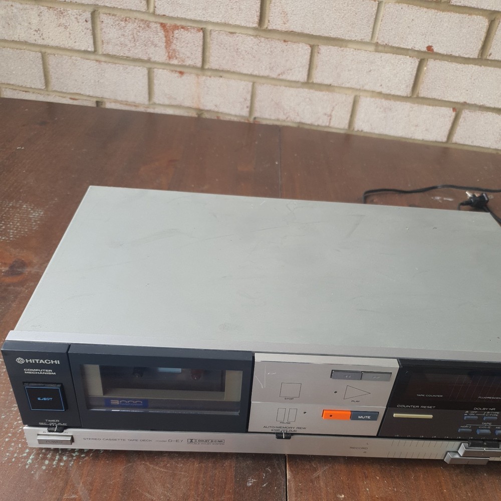 Hitachi D-E7 CASSETTE DECK DOLBY B, C NR