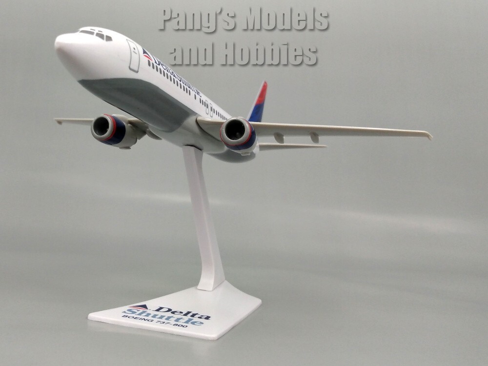 Boeing 737-800 737 Delta Shuttle "Flying Colors" 1/200 Scale Model