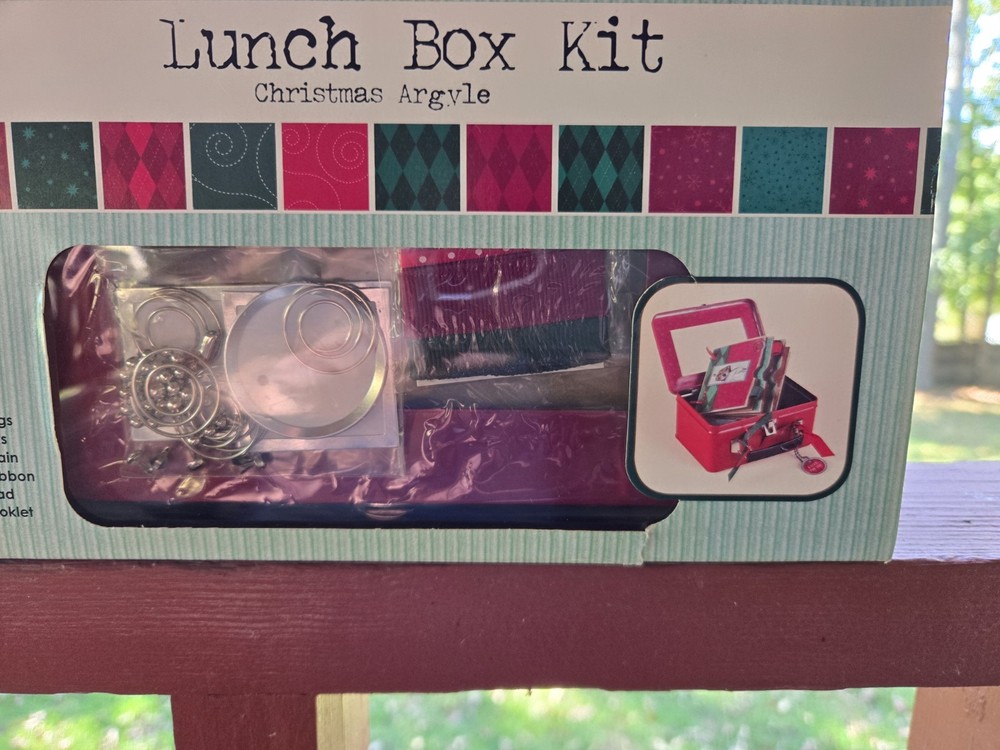 LUNCH BOX KIT CHRISTMAS ARGYLETHEME CRAFT SET