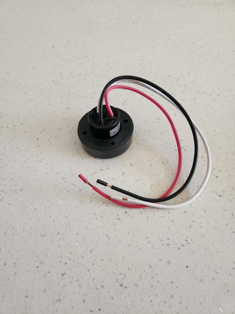 JL-230 Twist Lock Receptacle